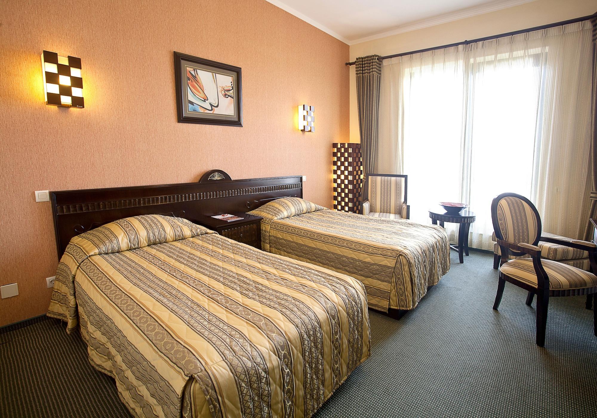 Hotel Tecadra Pipera Екстер'єр фото