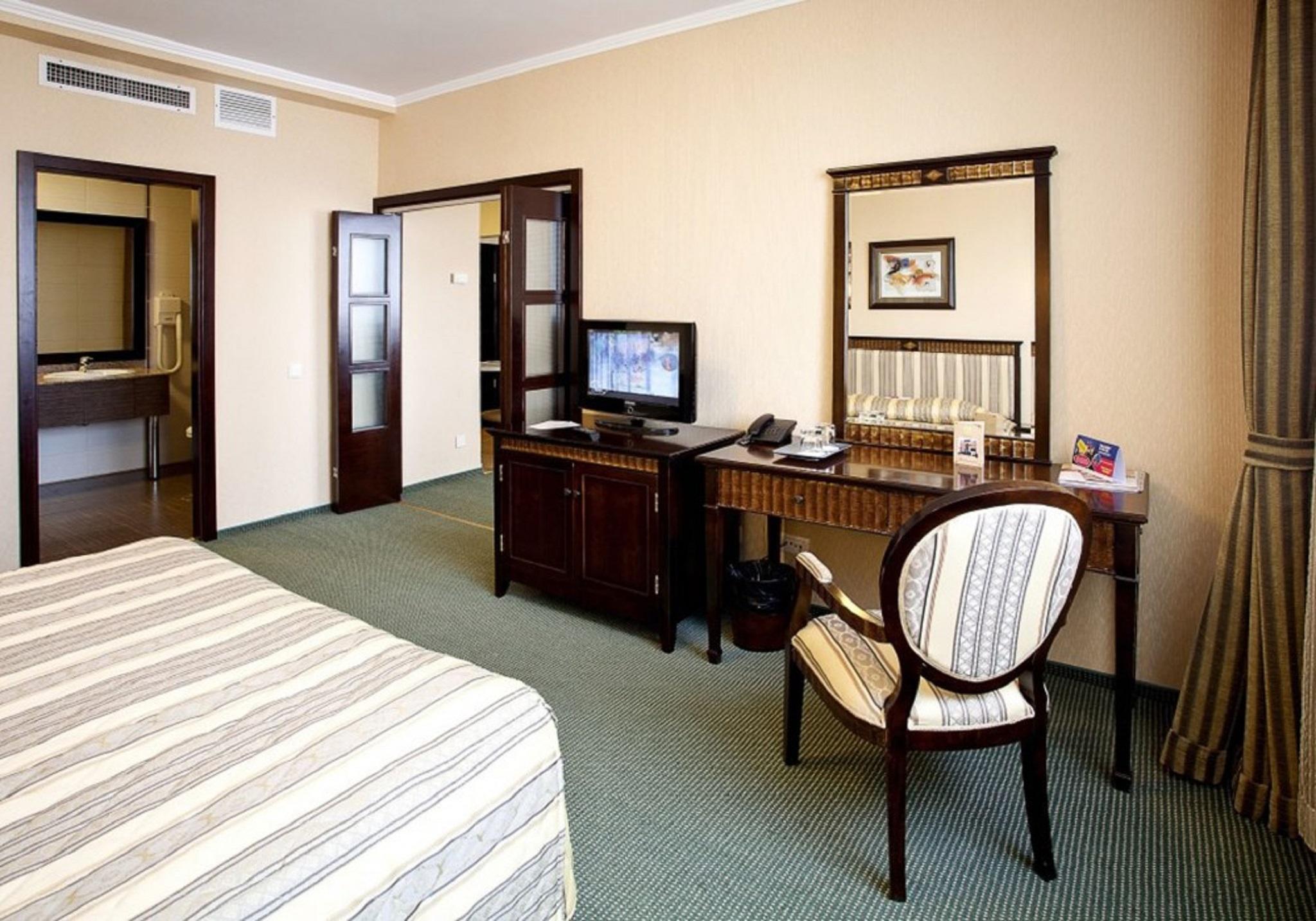 Hotel Tecadra Pipera Екстер'єр фото