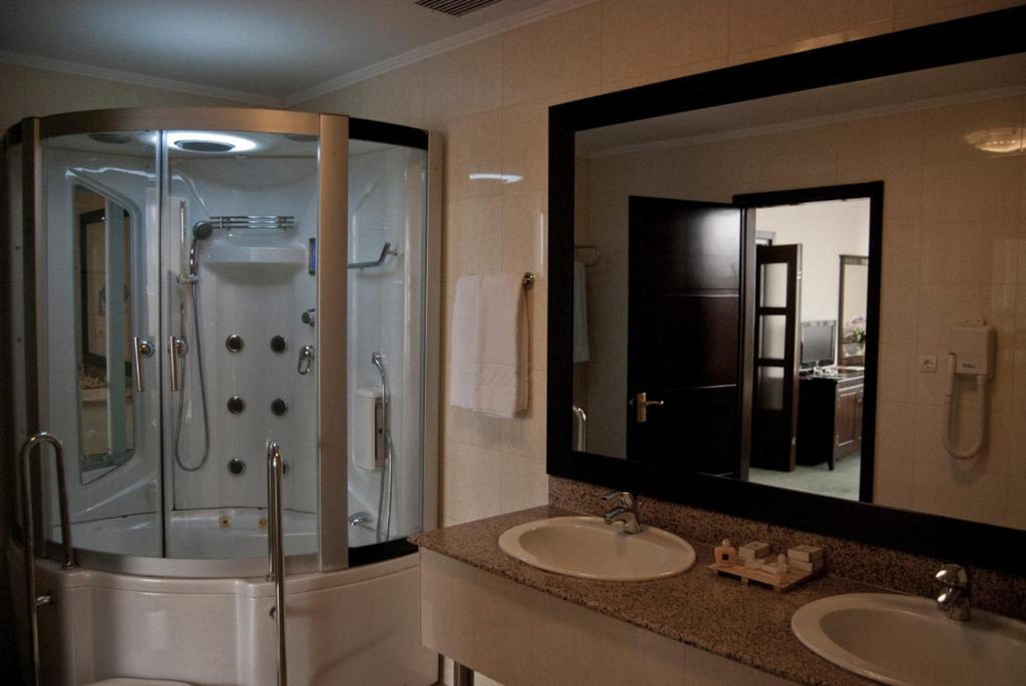 Hotel Tecadra Pipera Екстер'єр фото
