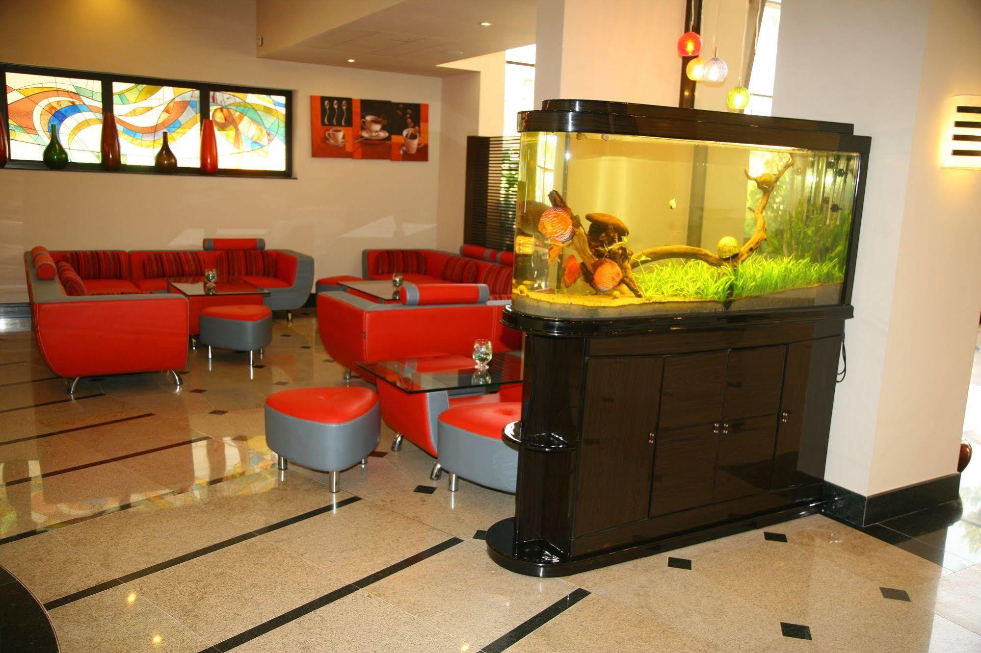 Hotel Tecadra Pipera Екстер'єр фото
